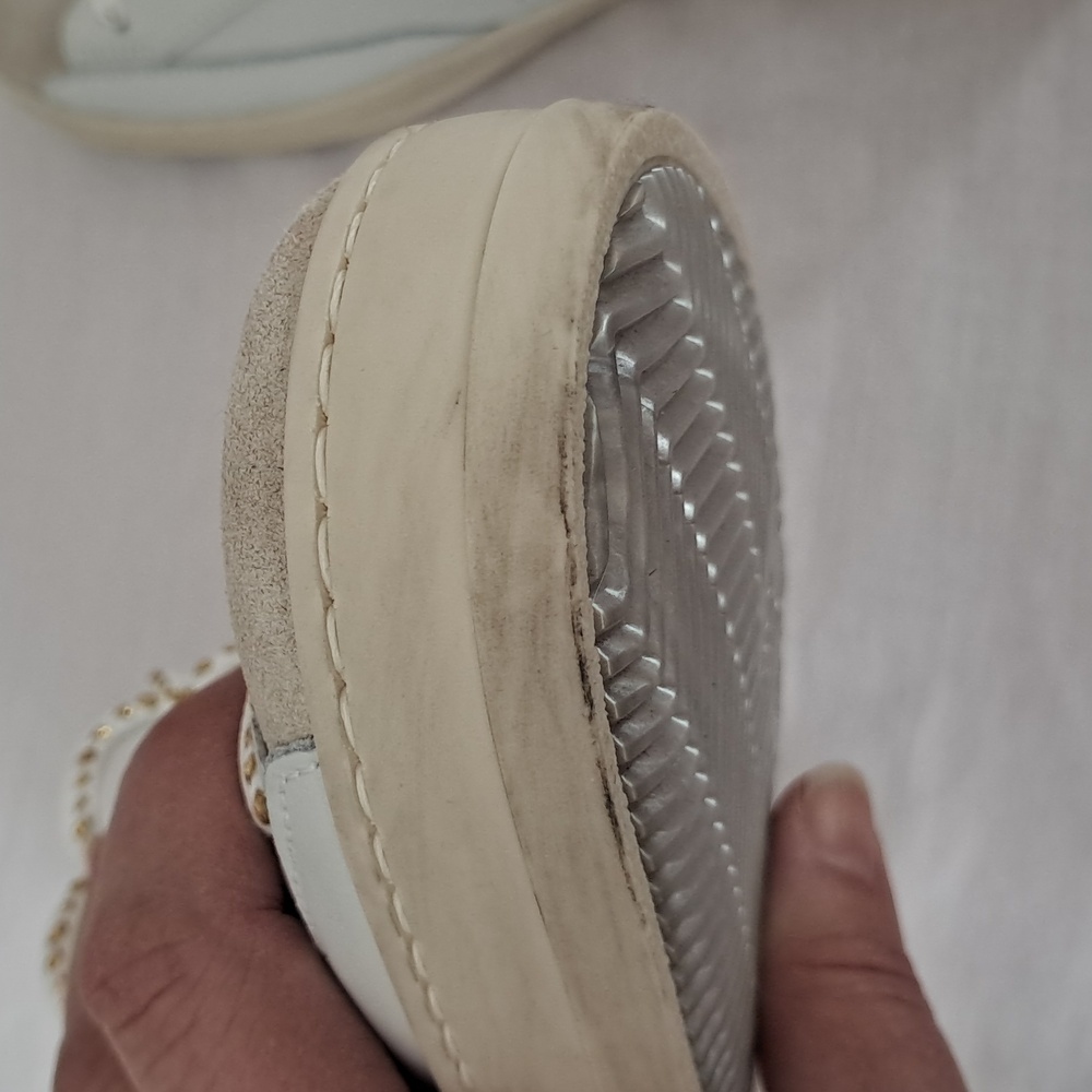 P448 John Dune Sneaker. Womans Size 39. White & Beige. Distressed Rubber Sole - Picture 11 of 16
